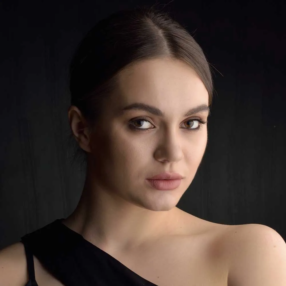 Laura Constantin
